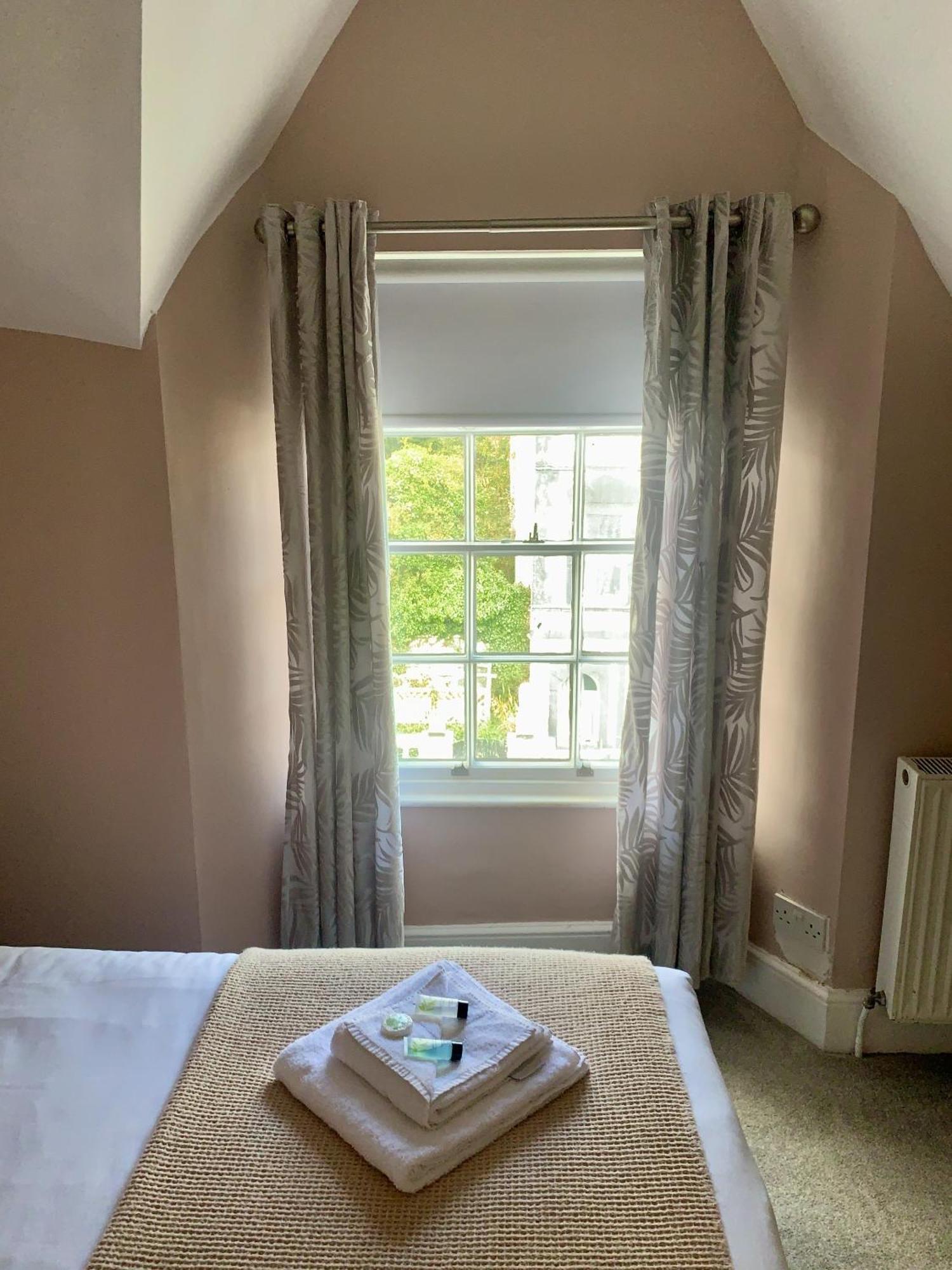 Seaclyffe Hotel Ltd Llandudno Room photo