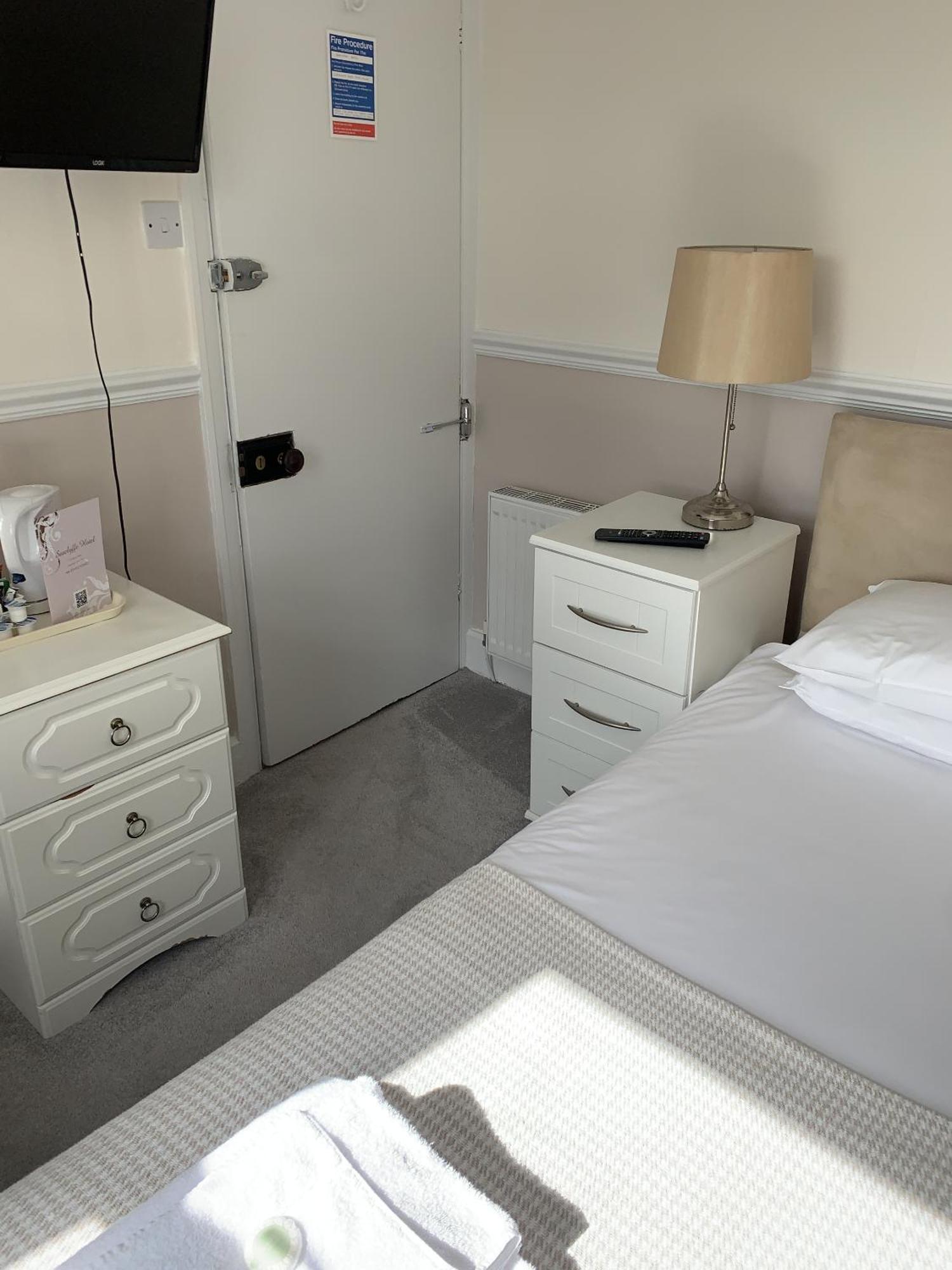 Seaclyffe Hotel Ltd Llandudno Room photo